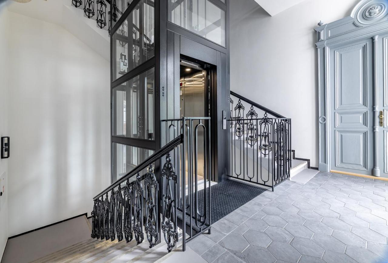 Luxury Located In Nove Mesto In The Centre Of Apartamento